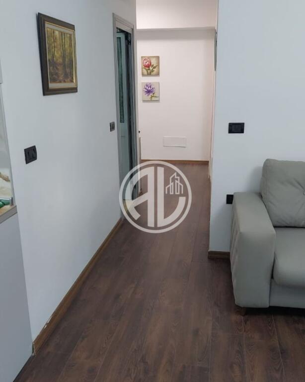 Apartament me Qira