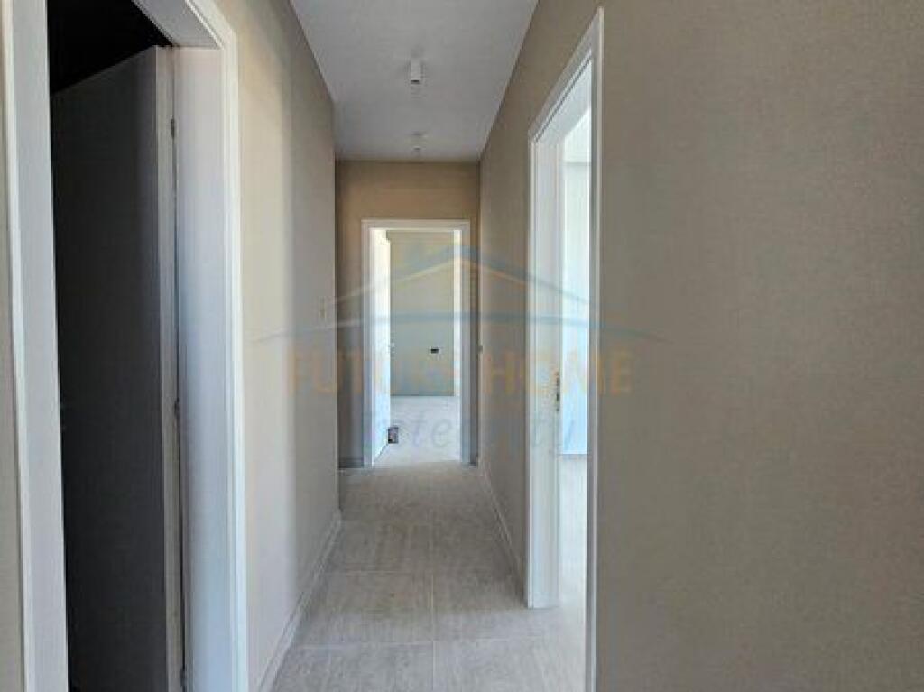 In vendita, Appartamento 2+1+2, Complesso Univers City, Tirana.