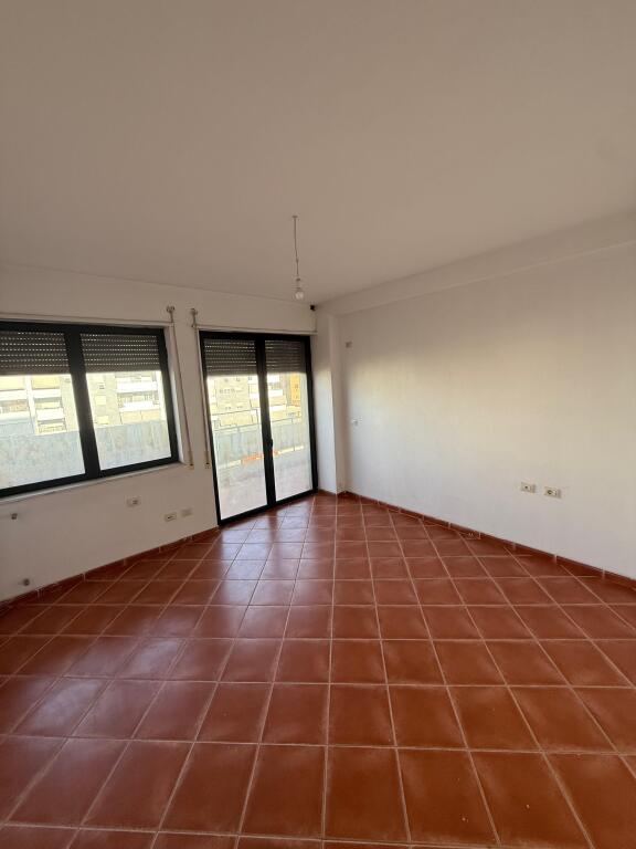 APARTAMENT 2+1 PER SHITJE TEK MBIKALIMI KRISTALIT