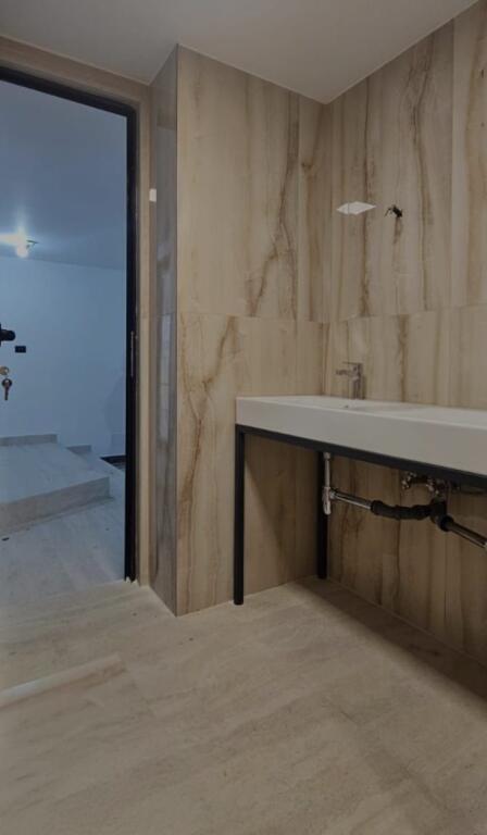 Negozio in affitto, Blloku!