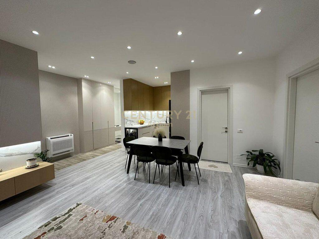 Apartment 2+1 for rent at Selvia