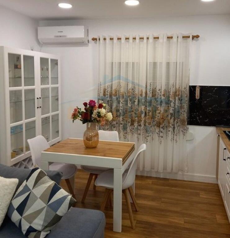 Qera, Apartament 1+1, Stadiumi Dinamo