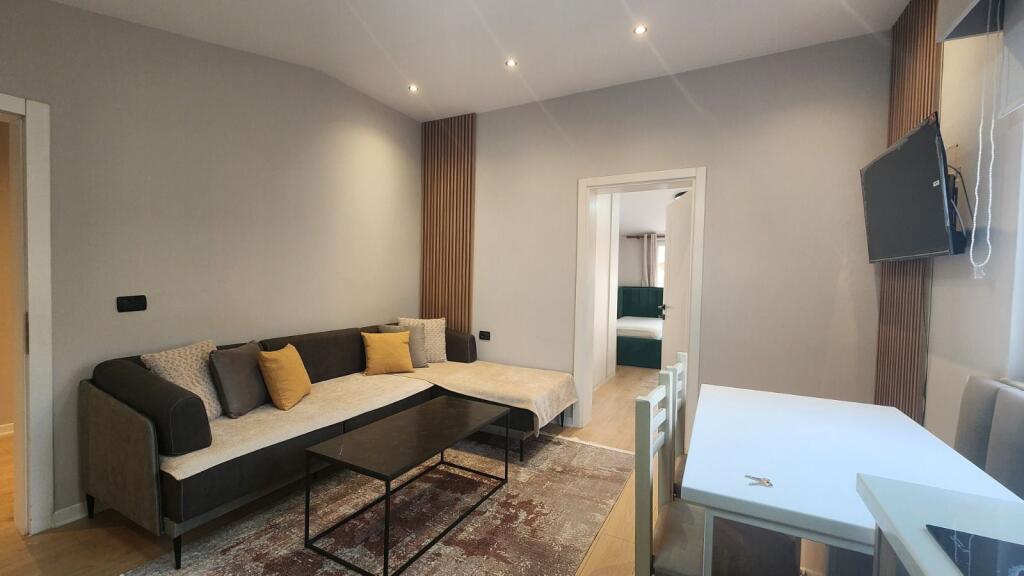 FOR RENT 2+1+1 Street 5 MAY 55,000 LEKE