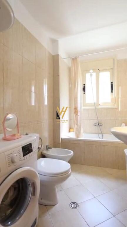 SHITET APARTAMENT 2+1+BLK NE LUNGOMARE, VLORE 254.000 EURO