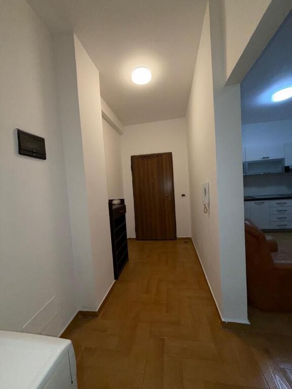 Jepet me qira apartament 2+1 – Rruga Him Kolli