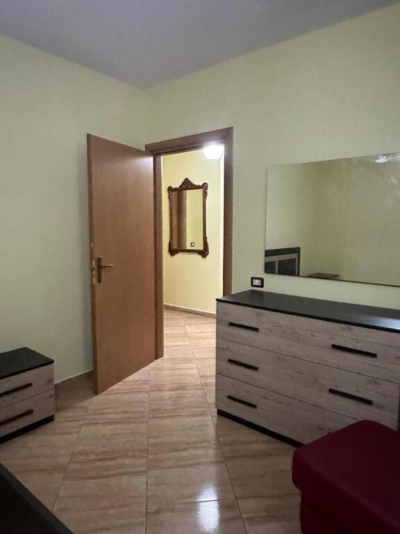 APARTAMENT ME QIRA DURRËS Plazh  FILLON NGA 300EURO