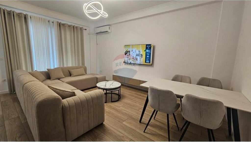 Apartament - Për Qira - Kodra e Diellit 1, Kodra e Diellit, Tiranë