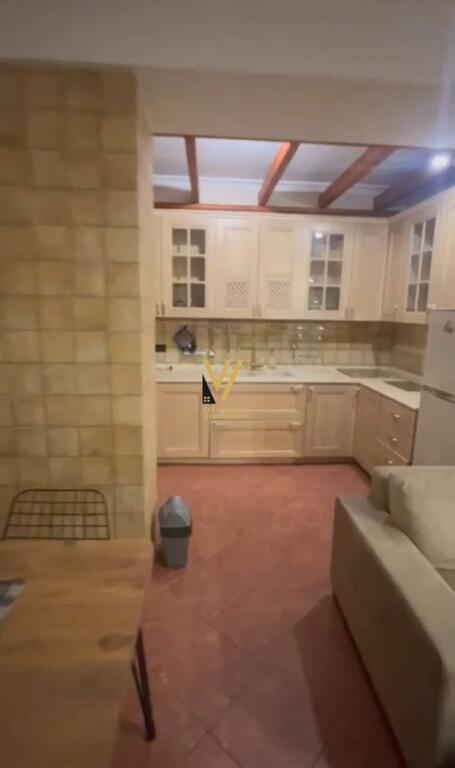 SHITET GARSONIERE+APARTAMENT TE 9 KATESHET 360.000 EURO