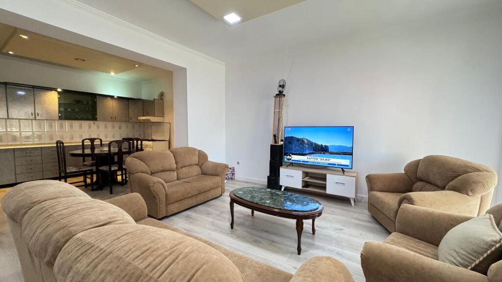 3+1 apartment for rent on Bardhyl Street!