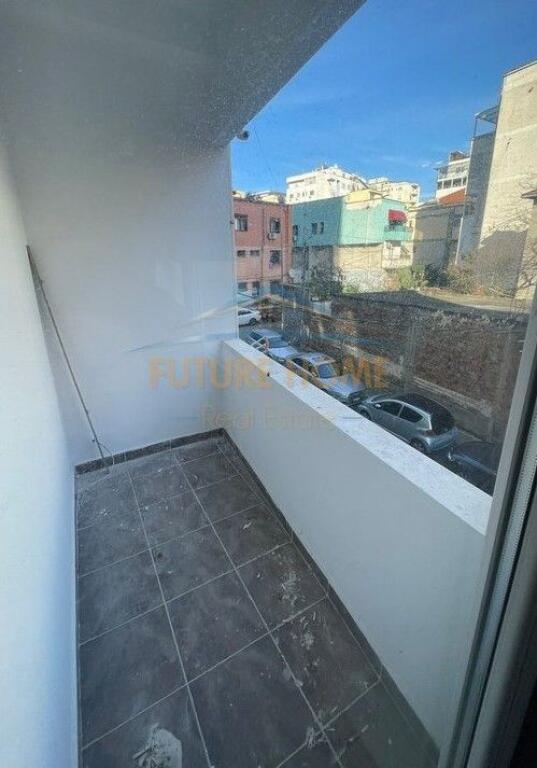 Affitto, Appartamento 1+1, Myslym Shyr