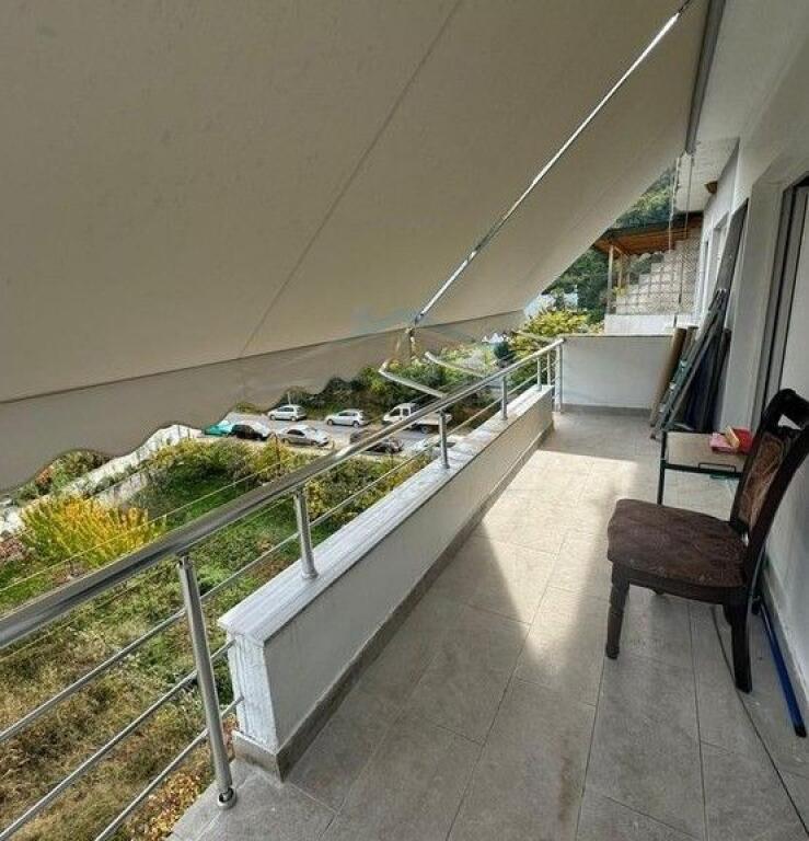 Qera, Apartament 2+1 Rruga Thesarit, Fresku,Tirana