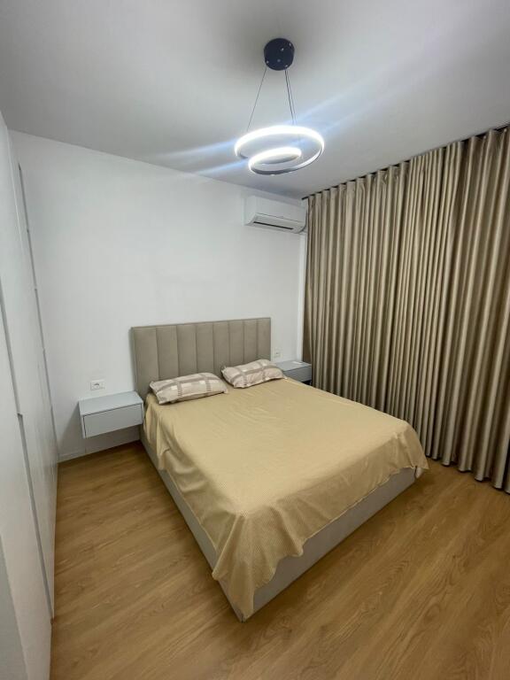 Kodra e Diellit - Jepet me Qera