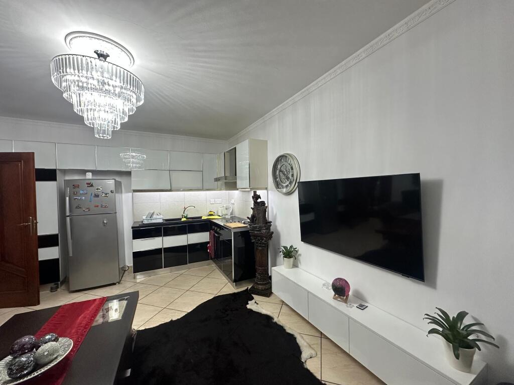 🏡Shitet Apartament 2+1 | 📍Rruga Kavajes, prane Globe