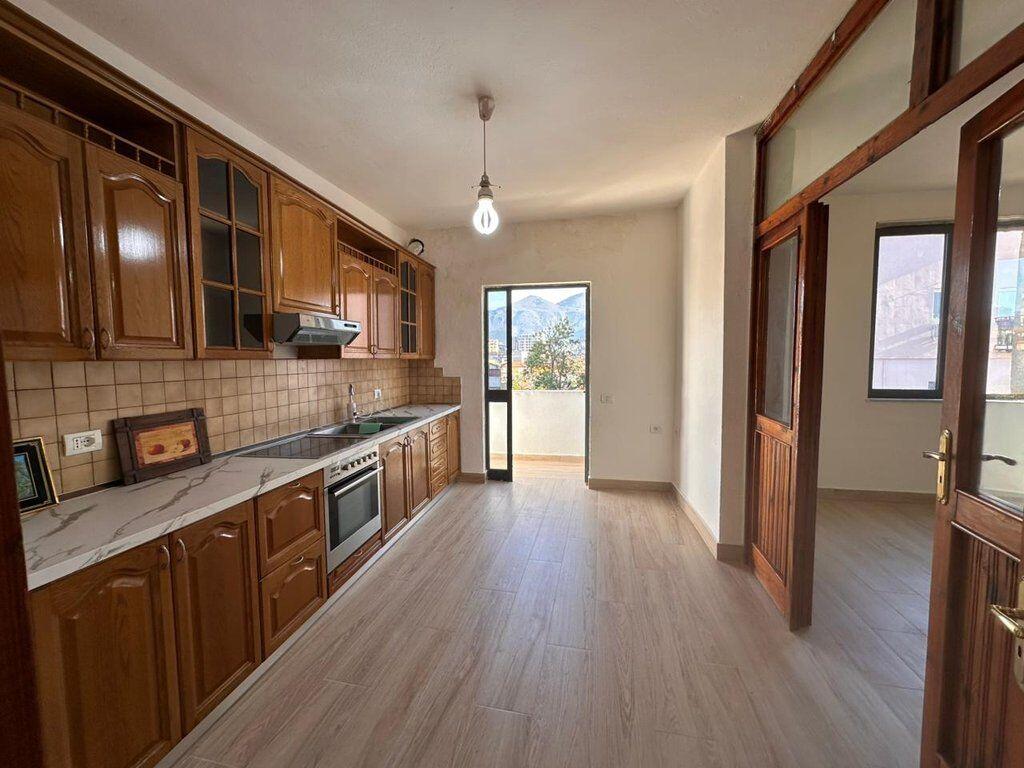 OFFICE SPACE FOR RENT ON BARRIKADAVE STREET !