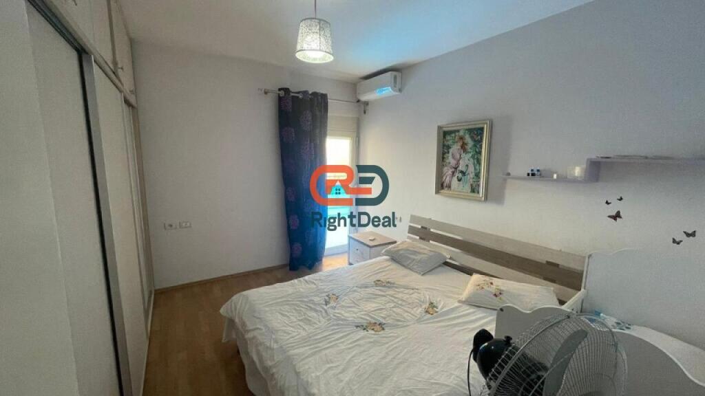 Ne Fresk, Shitet Apartament 2+1 Me Pamje Te Lire !!