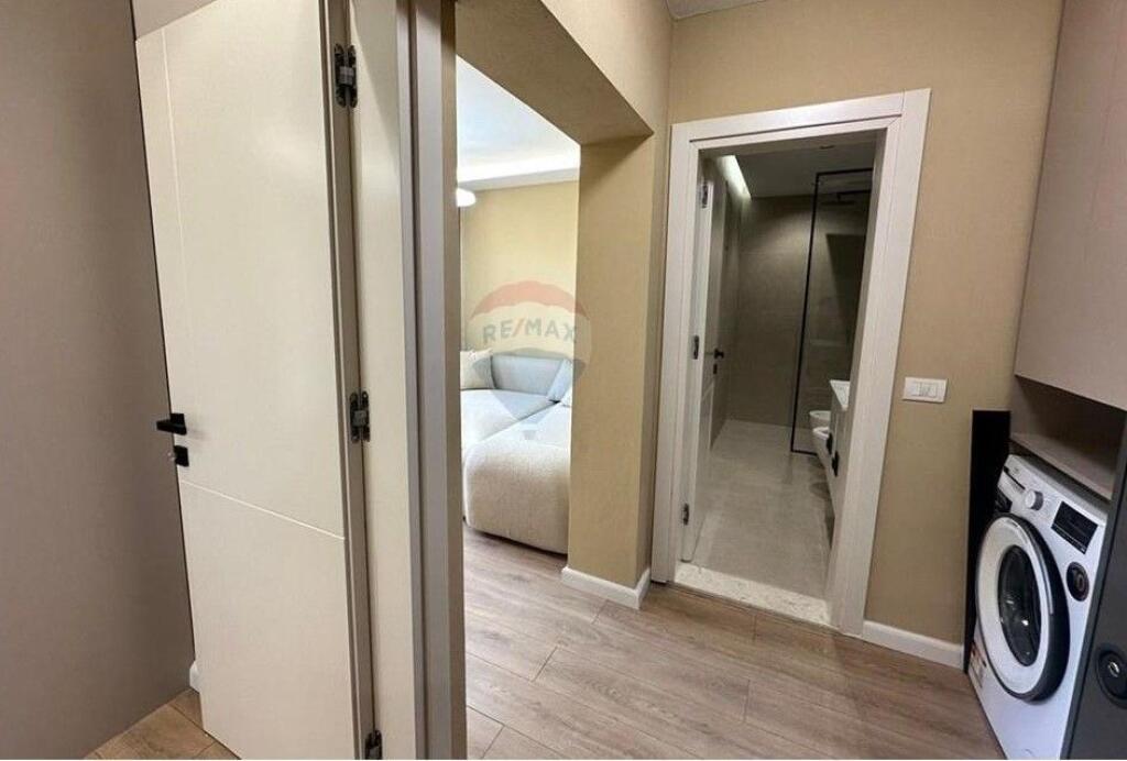 Apartament 1+1  Për Shitje  Rruga Muhamet Gjollesha, 21 Dhjetori, Tiranë!!! ID: 530471006-267