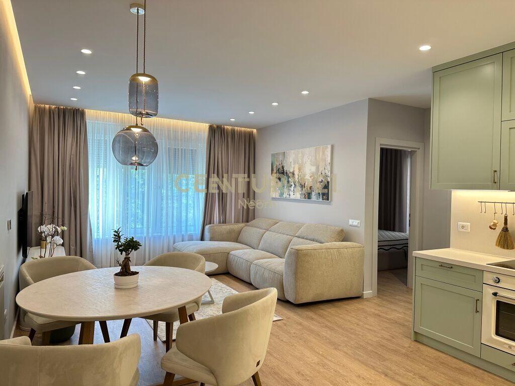 Apartament 2+1+2 me qira tek Liqeni i Thate