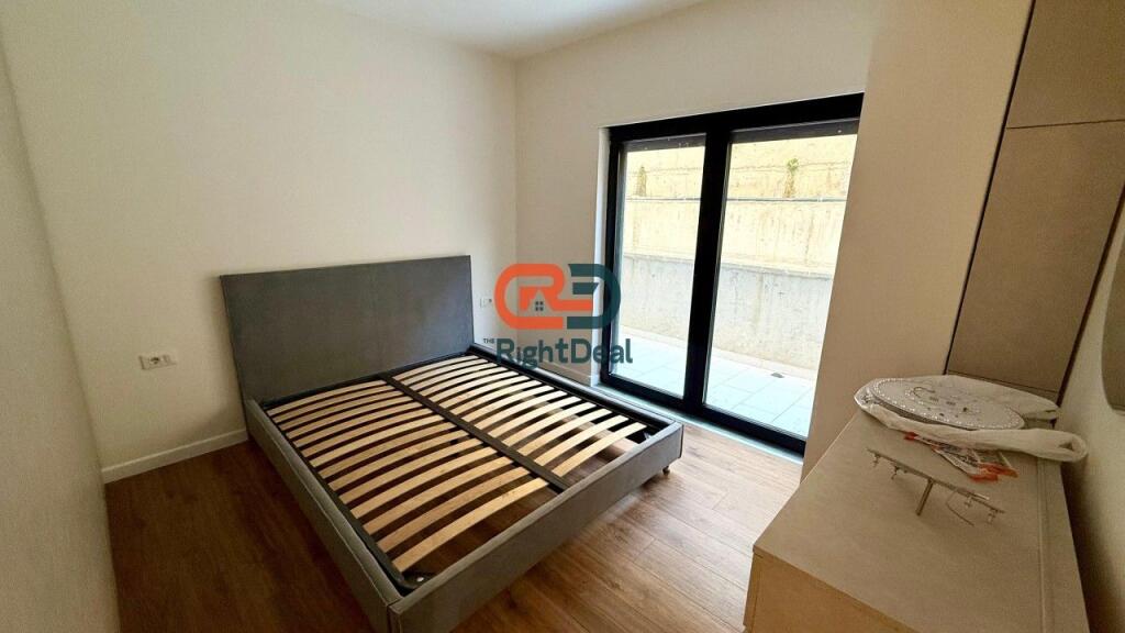 Tek Rezidenca Kodra E Diellit, Shitet Super Apartament 3+1+2+Verande, I Investuar !