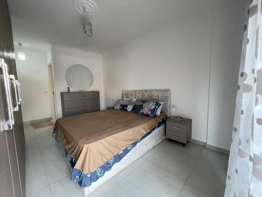 OFROJME PER QIRA APARTAMENT 2+1+2 NE FIORI DI BOSKO