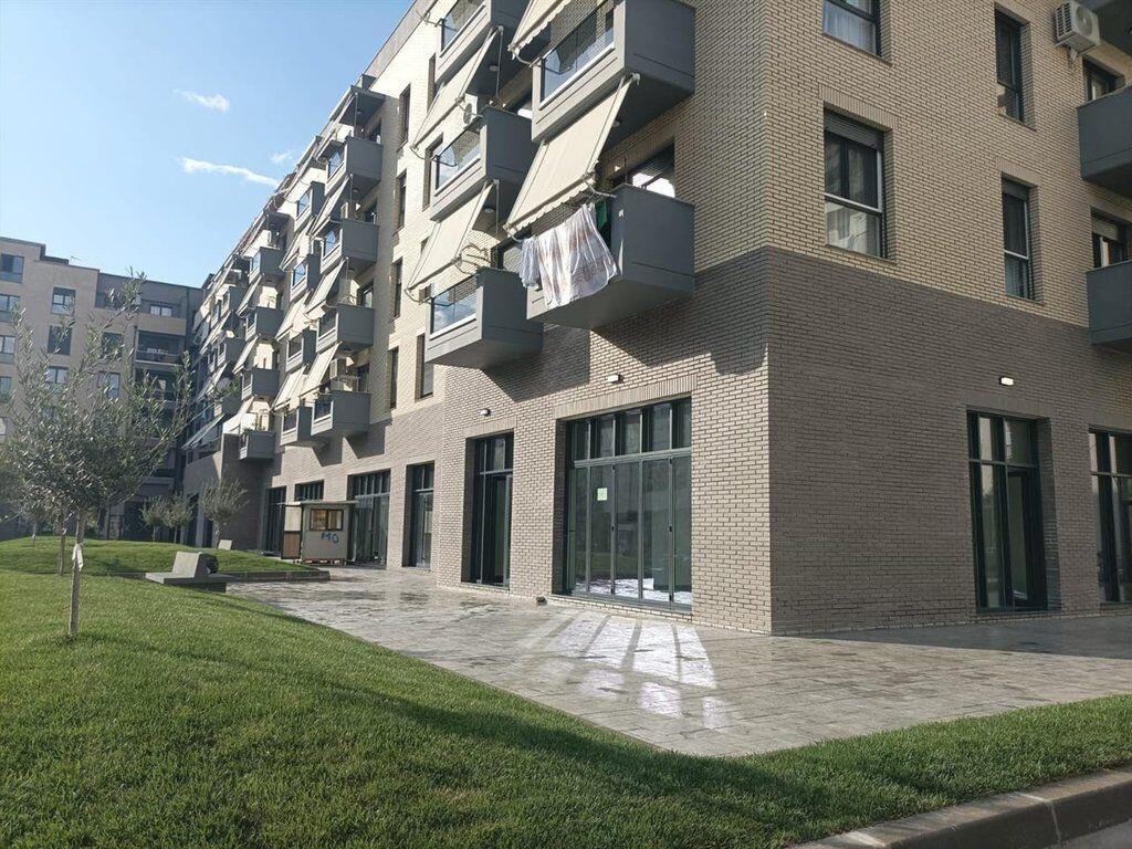 ASTIR, AMBIENT KOMERCIAL NË SHITJE ! 354,000 €