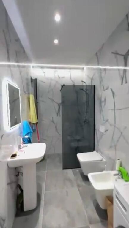 Appartamento in affitto 2+1+1 Garage / Myslym Shyre - Appena arredato.