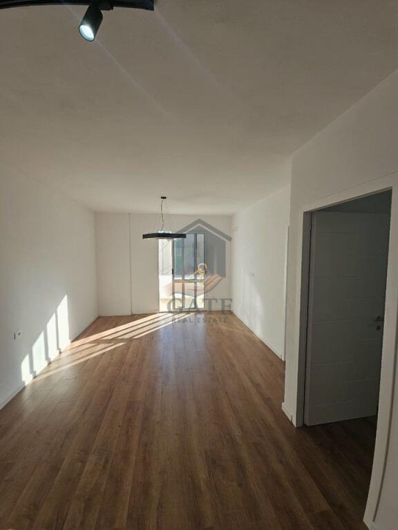 Apartament 2+1 për Shitje – Pranë Spitalit Rajonal, Durrës