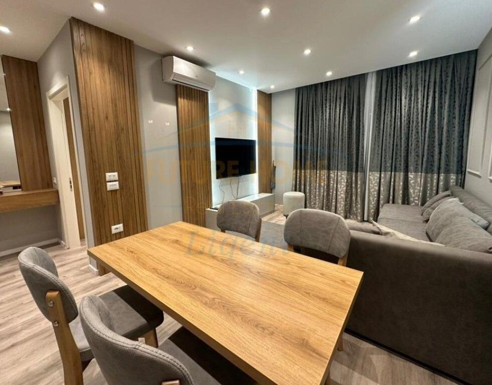 Rent, Apartment 1+1+Parking Spot, Red School, Tirana.