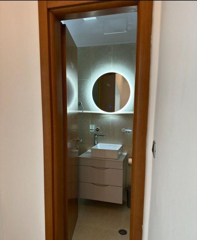 UFFICIO IN AFFITTO 100 M2 BLOCCO 1.000 EURO