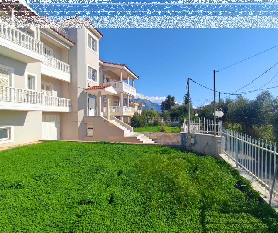 Shitet Vila– Akovitika, Kalamata, Greqi