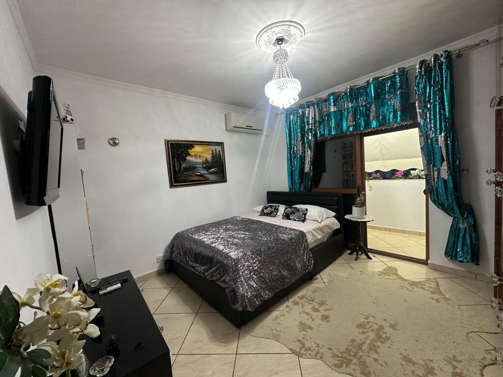 🏡Shitet Apartament 2+1 | 📍Rruga Kavajes, prane Globe