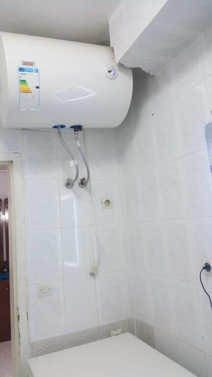 (Pa agjensi - 0 komision) Tirane, apartament në shitje 2+1+Aneks+banjo me dritare, Kati 4, çmimi: 110.000 Euro (Ali Demi)