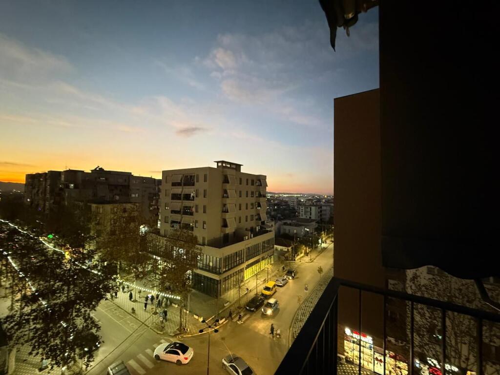 2+1 apartment for rent in the center of Kamza