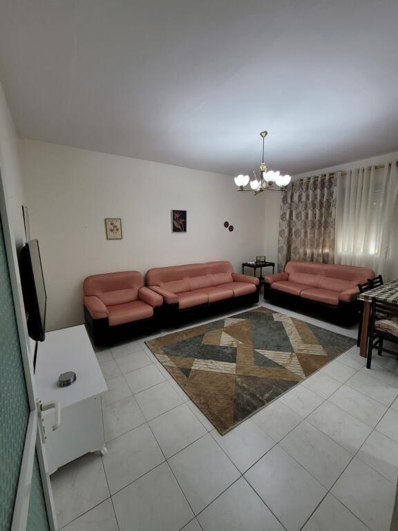 Appartamento in Affitto - 1+1 a Xhamllik presso vari bamit 34 000 leke