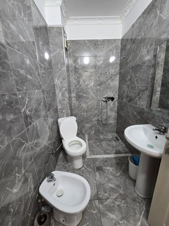 🏡 JEPET ME QERA APARTAMENT  1+1, prane Postes ,Plazh, Durres.