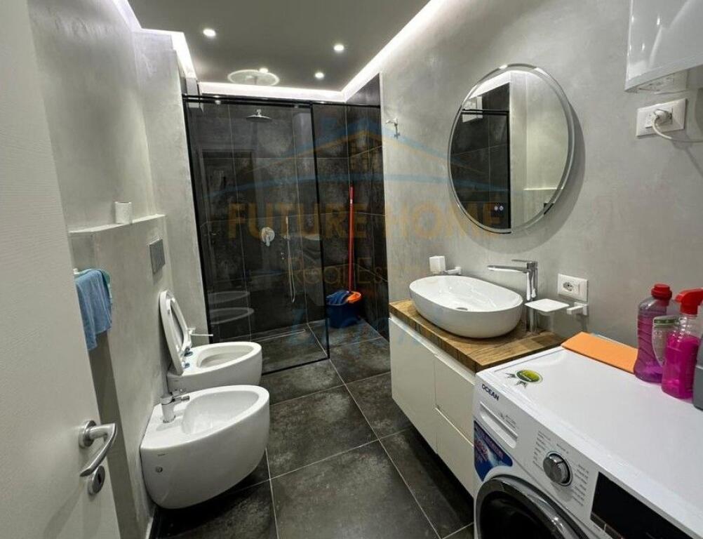 Rent, Apartment 1+1+Parking Spot, Red School, Tirana.