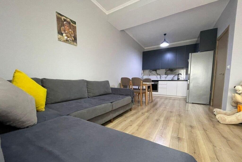 Apartament me qira 1+1 tek tregu elektrik