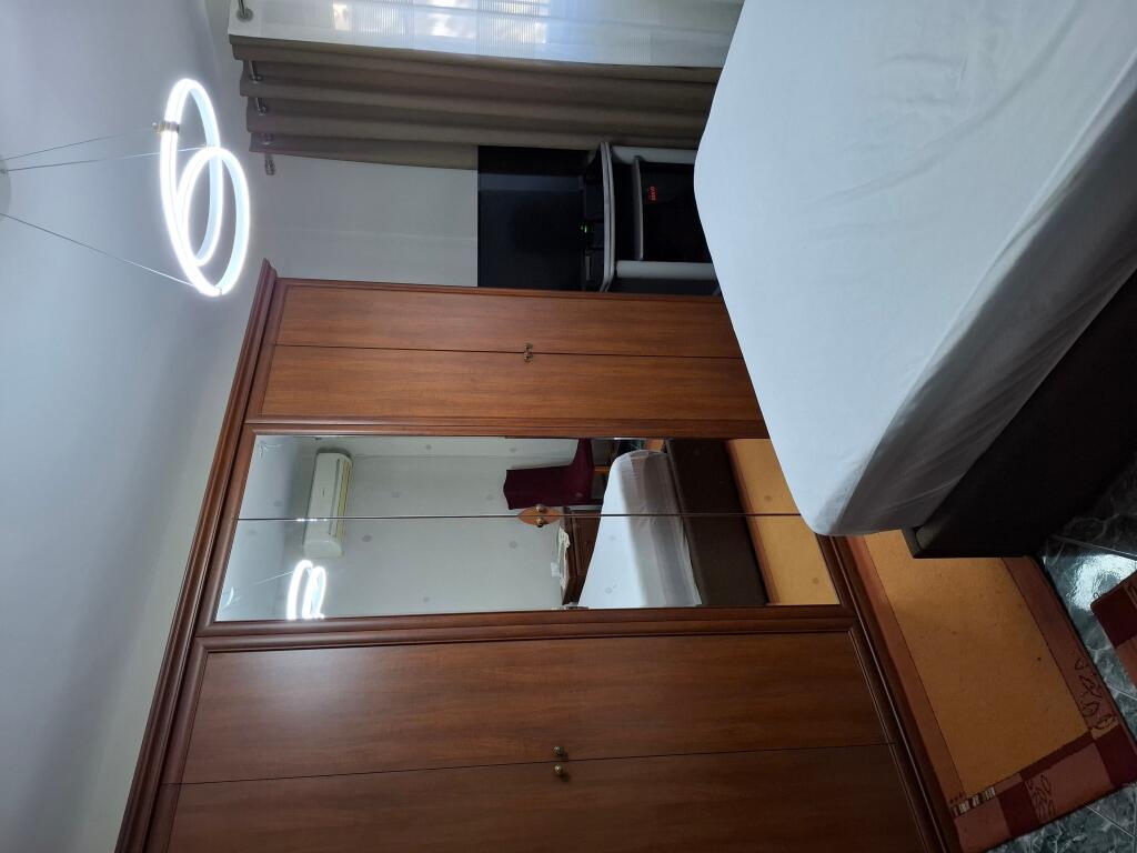 Jepet me qera apartment 2+1, rruga Mine Peza