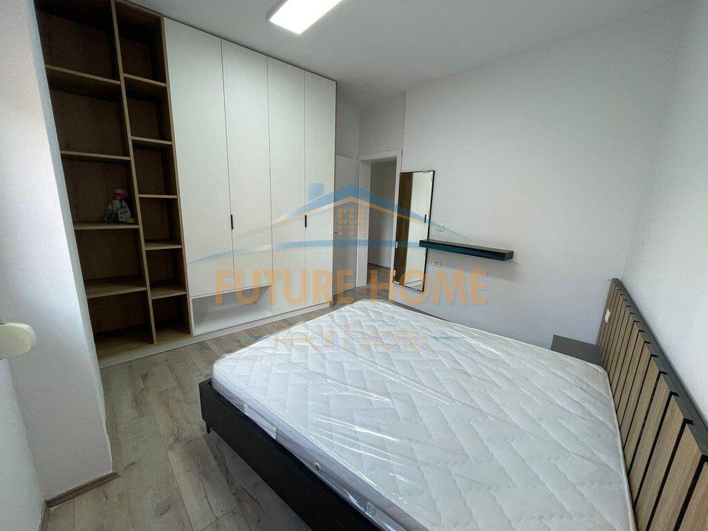 Qira, Apartament 1+1, Myslym Shyr