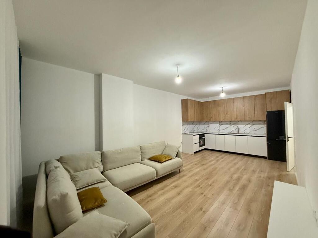 2+1 apartment for rent in the center of Kamza