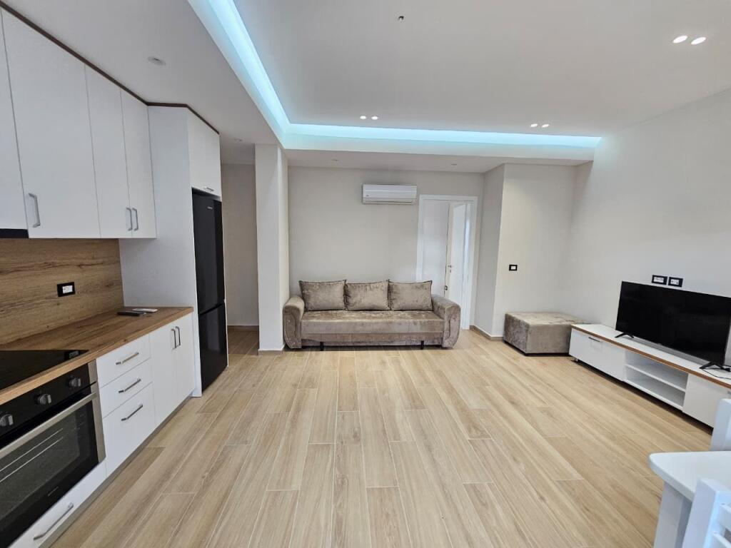 JEPET ME QERA SUPER APARTAMENT 1+1 NE KENETE DURRES