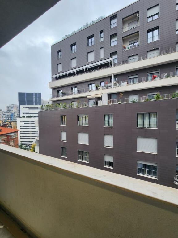 Office for Rent (completely new)🔥 Building 2024 Selvia/ Passing the Gold villa -- 105 m2 55,000 lekë/Month Net