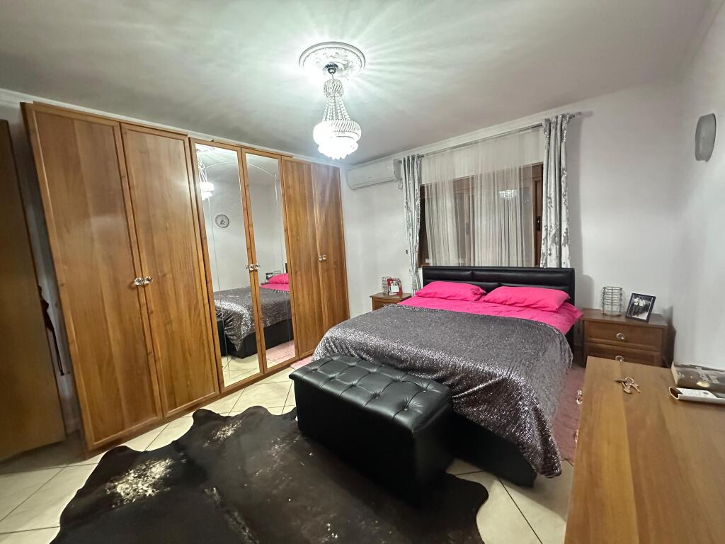 🏡Shitet Apartament 2+1 | 📍Rruga Kavajes, prane Globe