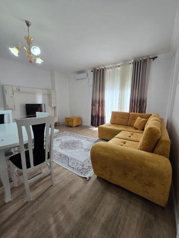 🏡 JEPET ME QERA APARTAMENT  1+1, prane Postes ,Plazh, Durres.