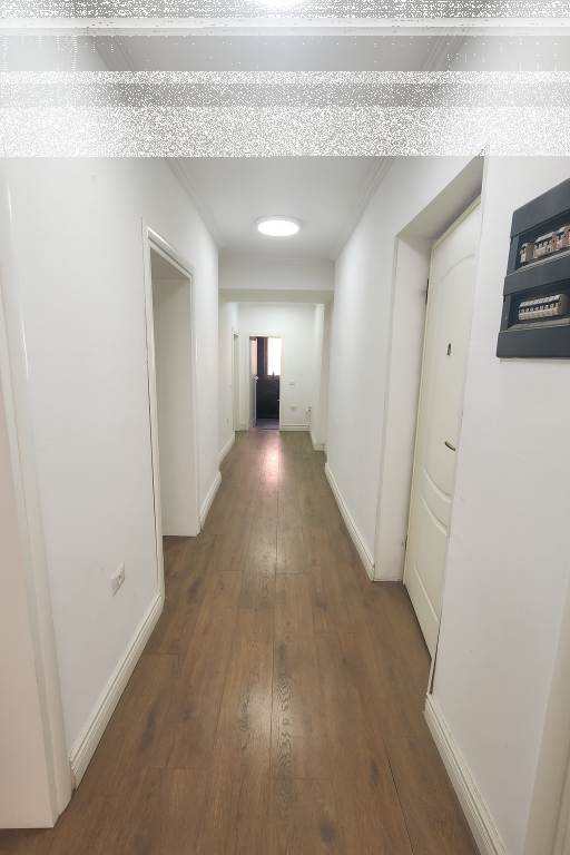 Zyrë per Qira, Ish Bllok