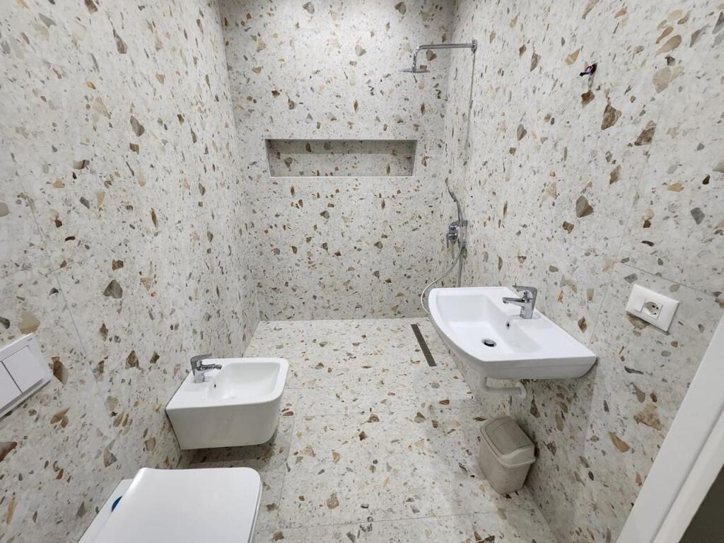 Jepet Apartament 1+1 Me Qira Tirana Garden Building