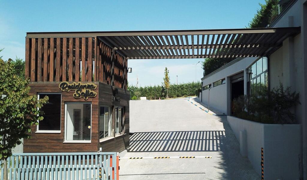 VENDESI 2 APPARTAMENTI 1+1 TEG 266.000 EURO