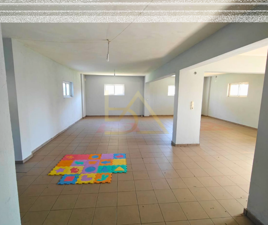 Shitet Vila– Akovitika, Kalamata, Greqi