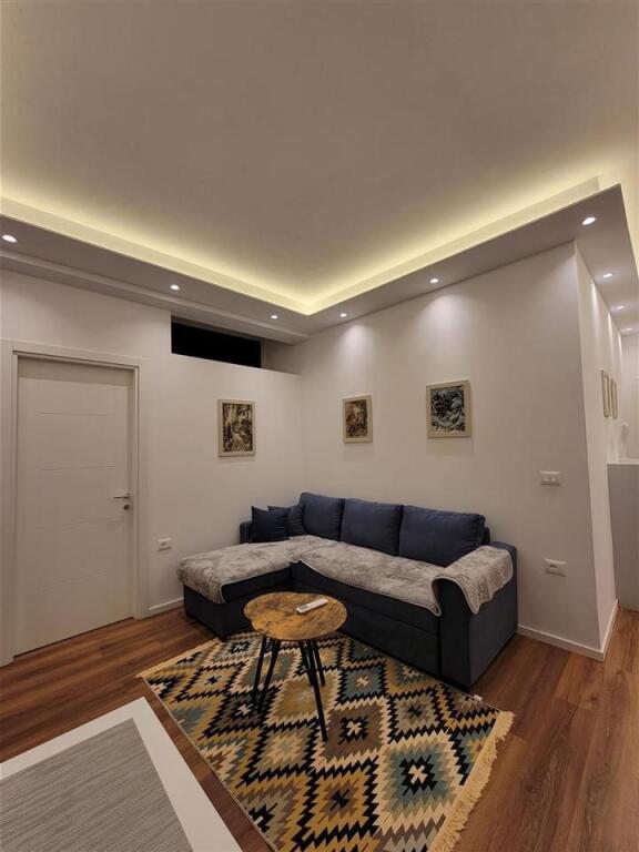 APARTAMENT ME QERA 1+1 RRUGA E DURRESIT 62.000 LEKE