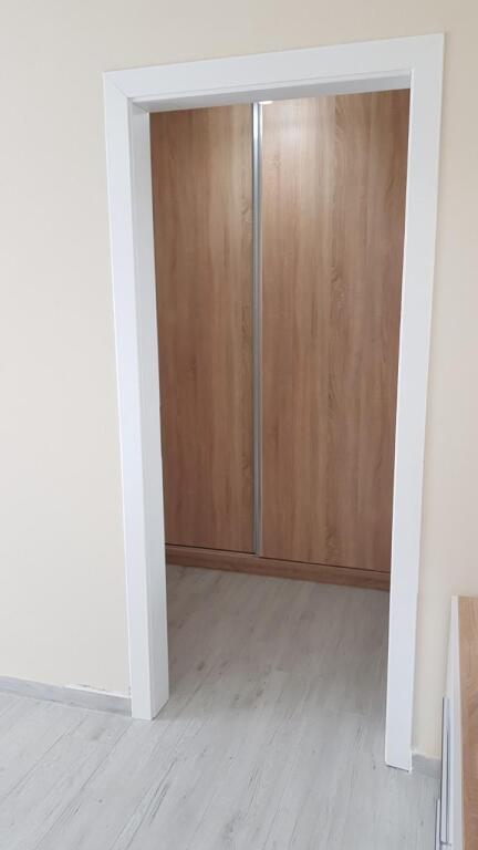 Affittasi 2+1+2wc al 6° piano, via 5 Maji, Palazzo Vila L, Completamente arredato