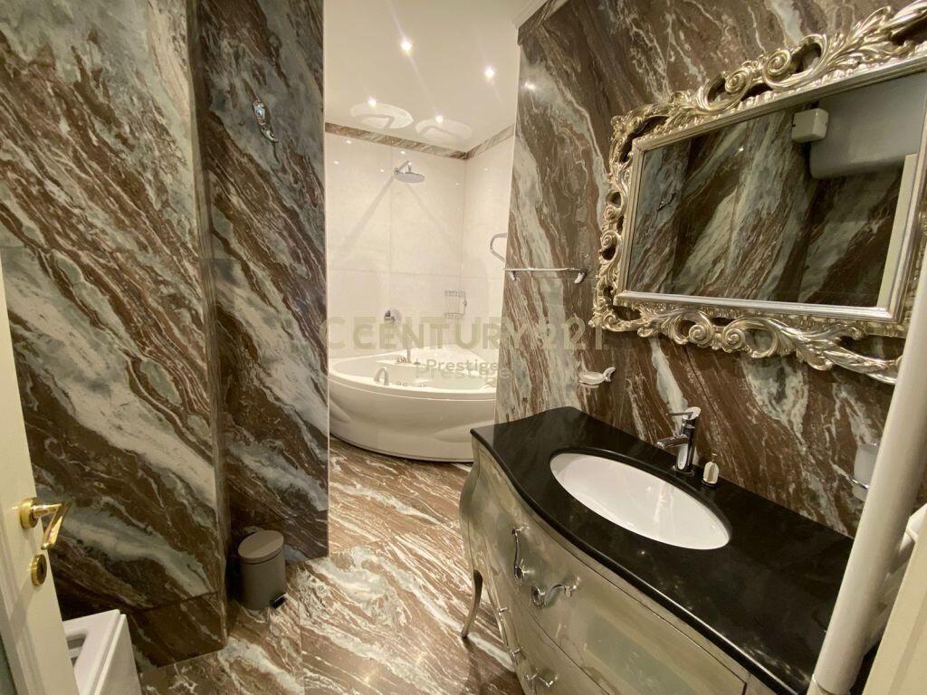 OFFICE SPACE FOR RENT, LOCATED NEAR THE "AIR ALBANIA" STADIUM, TIRANA! 5,000 € /Month Total Area 450m2